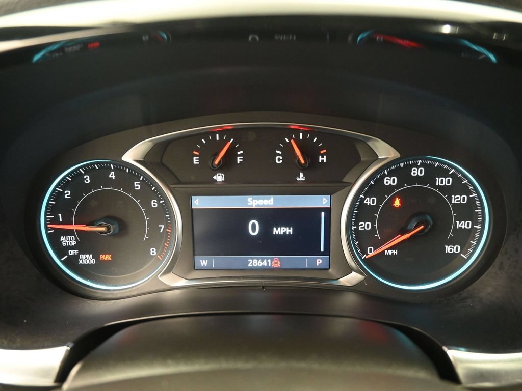 Used 2023 Chevrolet Traverse LT w/ Rear Camera Mirror Package AWD/4WD image 18
