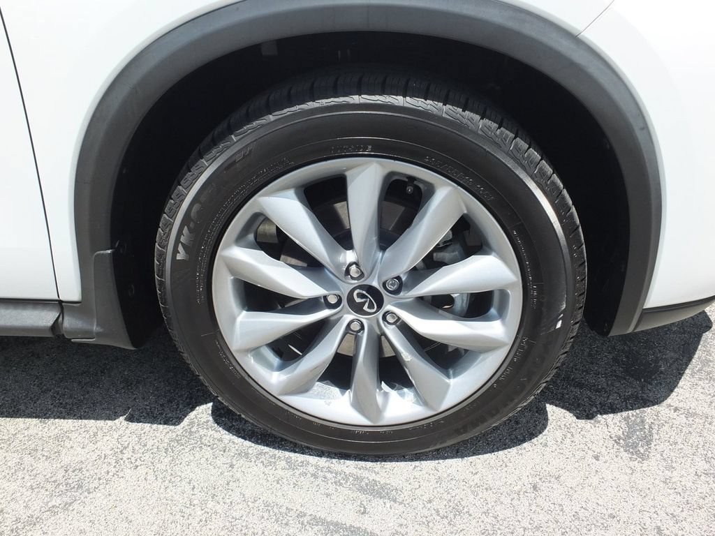 Used 2021 INFINITI QX50 Luxe FWD image 5