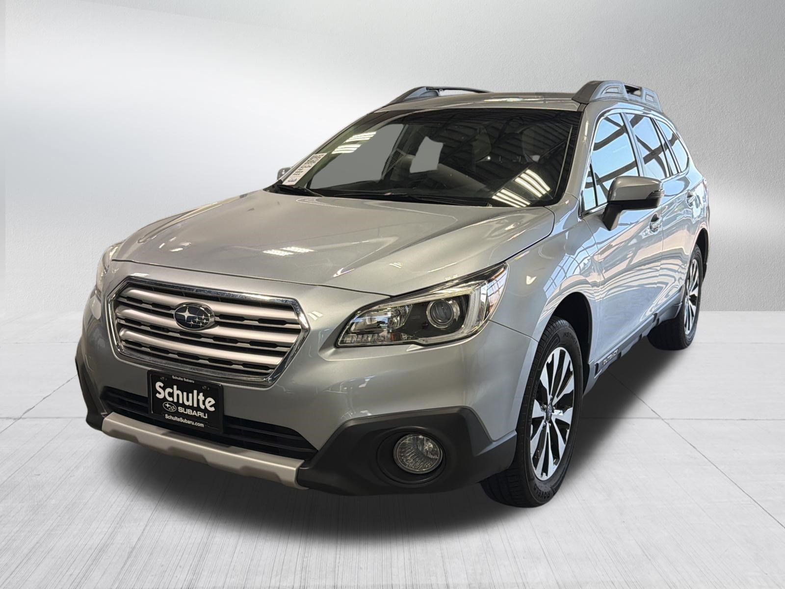 Used 2016 Subaru Outback 2.5i Limited AWD/4WD image 3