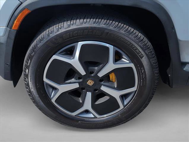 Used 2023 Rivian R1S Adventure AWD/4WD image 25