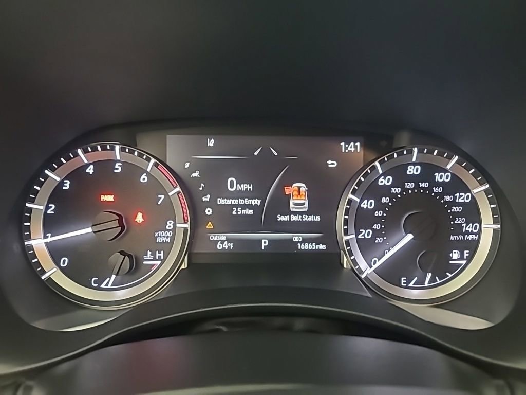 Used 2023 Toyota Highlander XLE image 30