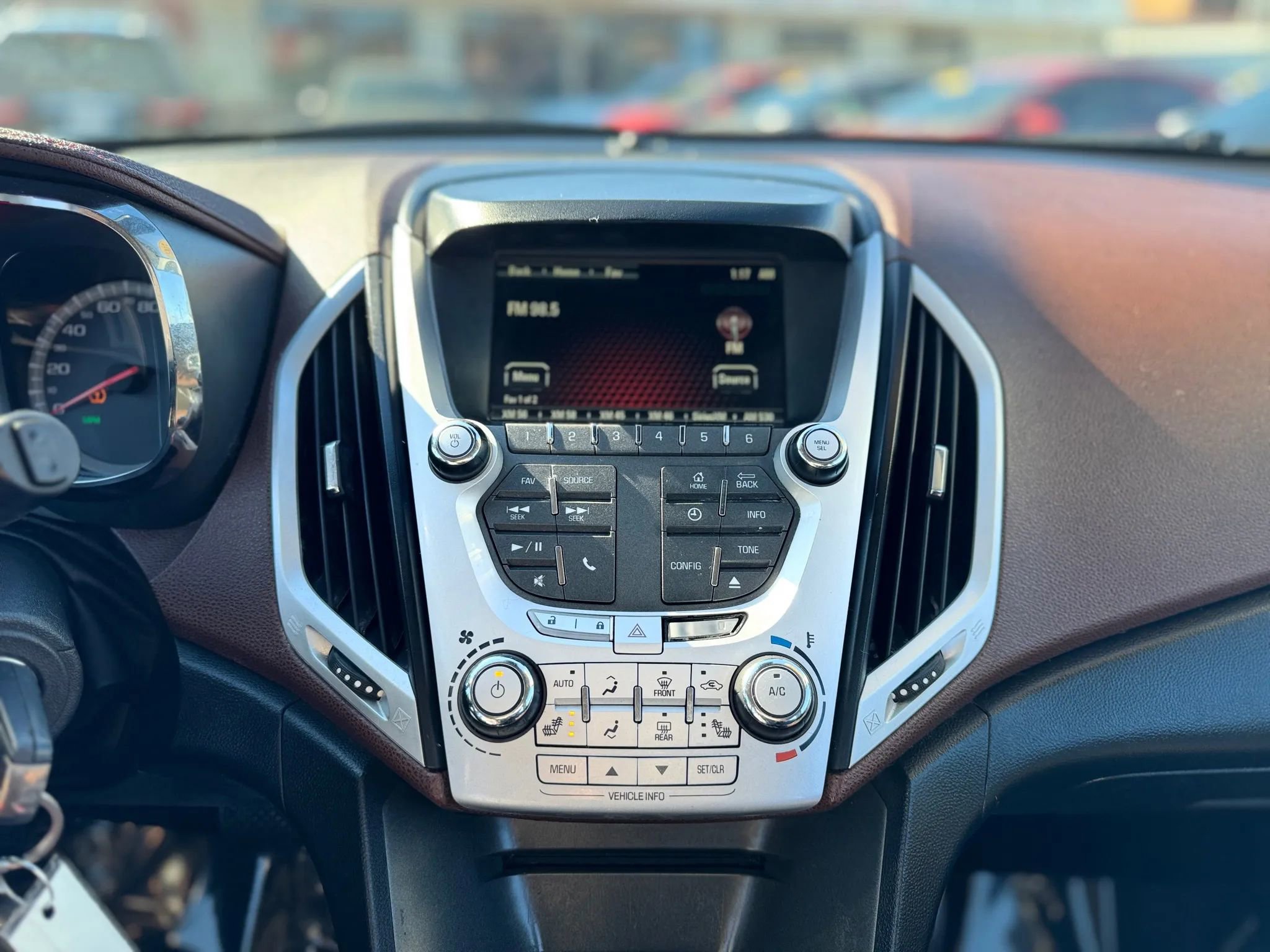 Used 2015 GMC Terrain SLT image 21