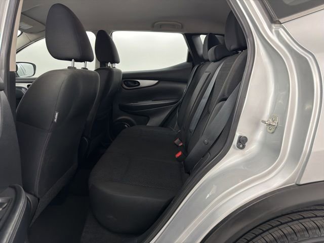 Used 2021 Nissan Rogue Sport S image 15