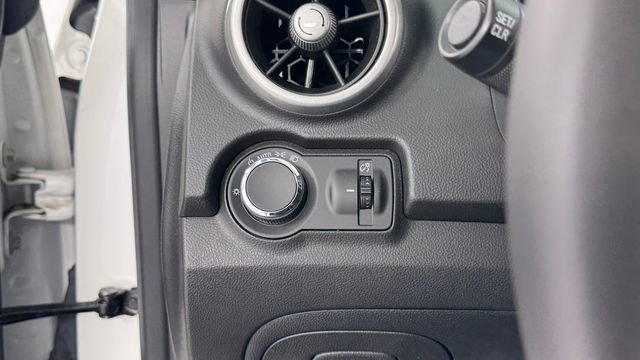 Used 2015 Chevrolet Trax LT w/ LT Sun and Sound Package image 32