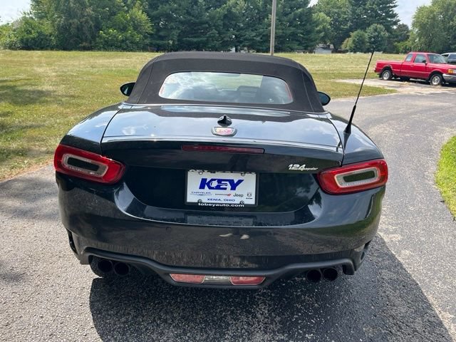 Used 2018 FIAT 124 Spider Abarth w/ Convenience Group RWD image 4