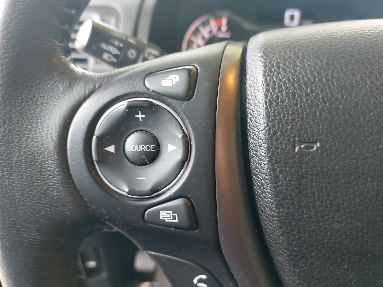 Used 2017 Honda Pilot EX-L image 18