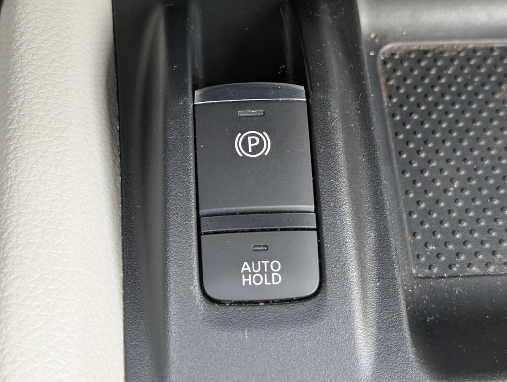 Used 2022 Nissan Rogue Sport SL AWD/4WD image 24