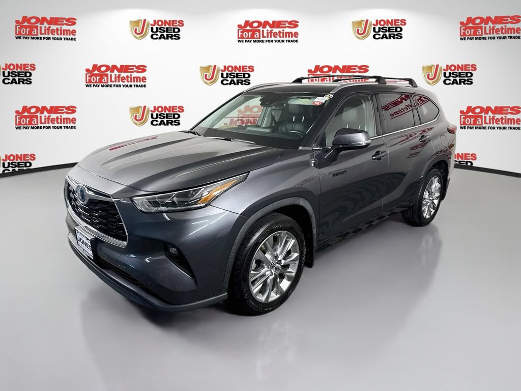 Certified 2021 Toyota Highlander Limited AWD/4WD image 16