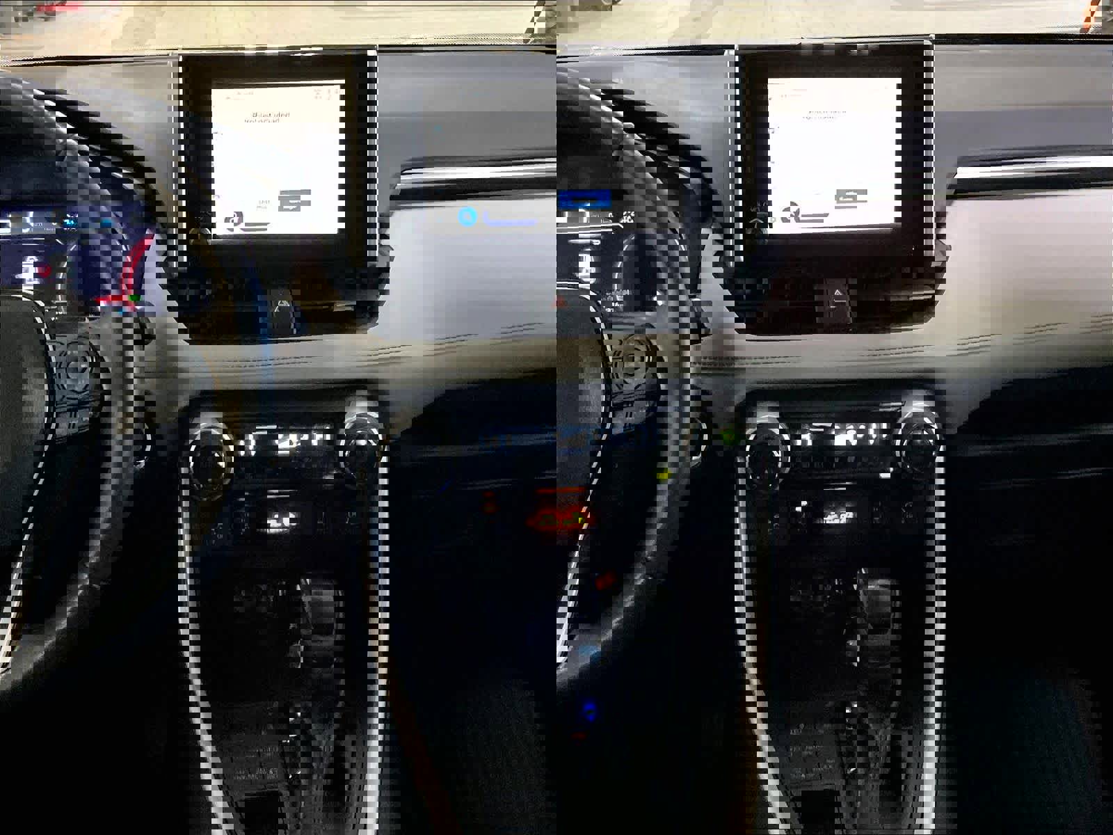 Used 2023 Toyota RAV4 XLE w/ Convenience Package image 18