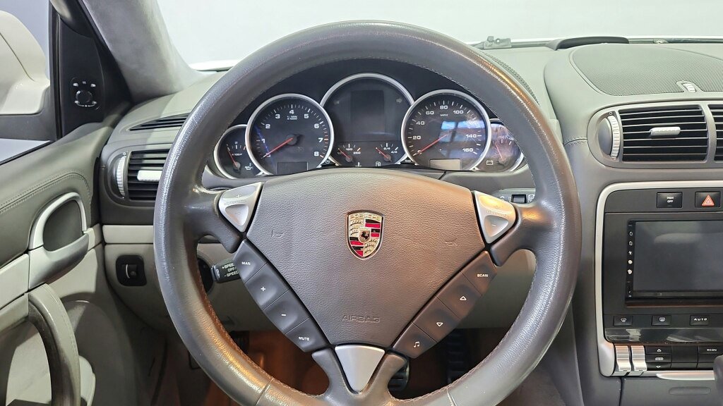 Used 2008 Porsche Cayenne GTS AWD/4WD image 17