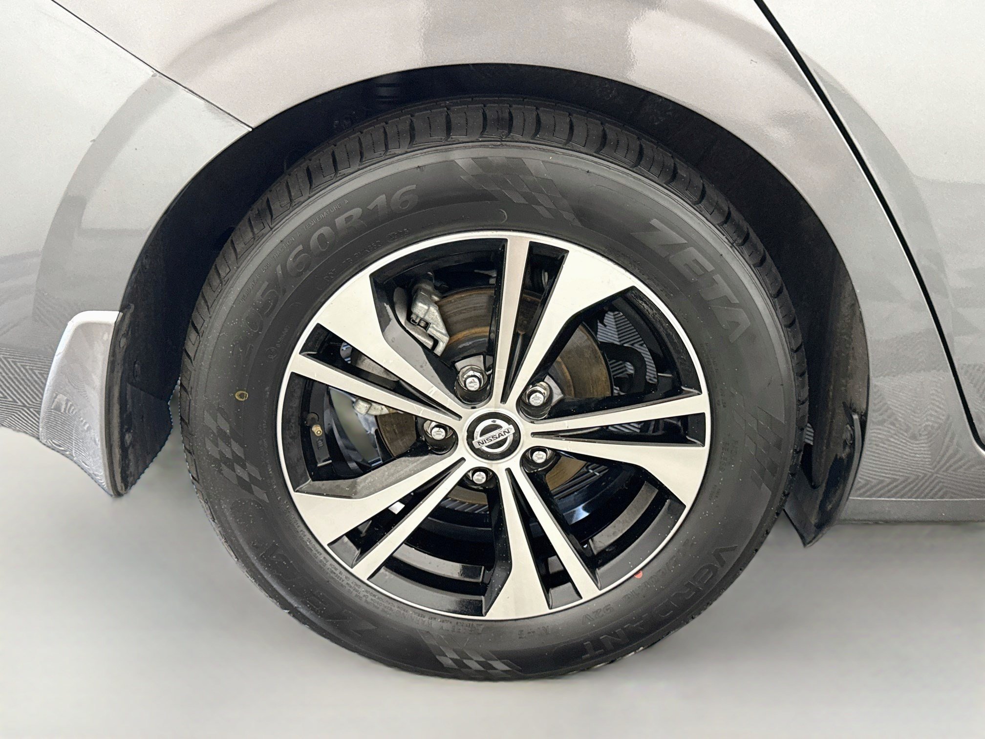 Used 2020 Nissan Sentra SV FWD image 33