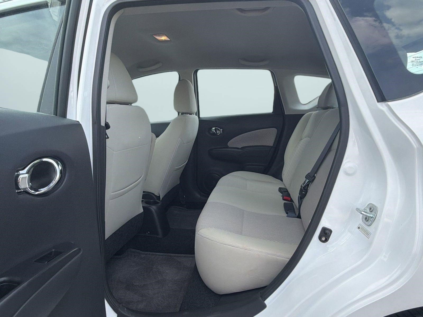 Used 2015 Nissan Versa Note SV FWD image 14