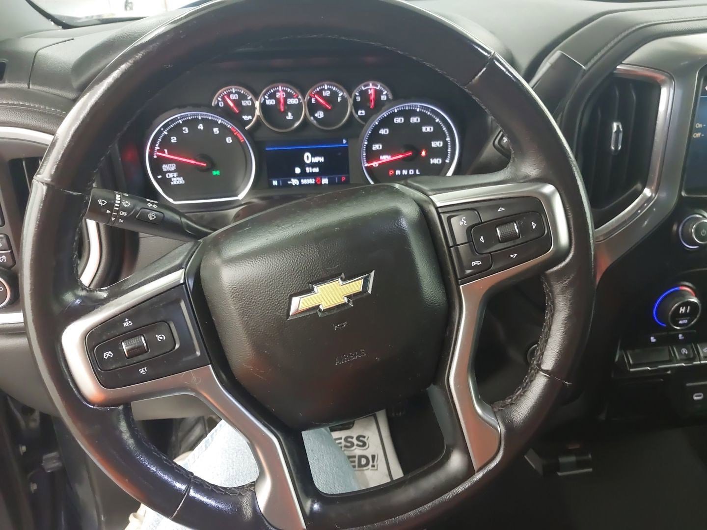 Used 2022 Chevrolet Silverado 1500 LT image 10
