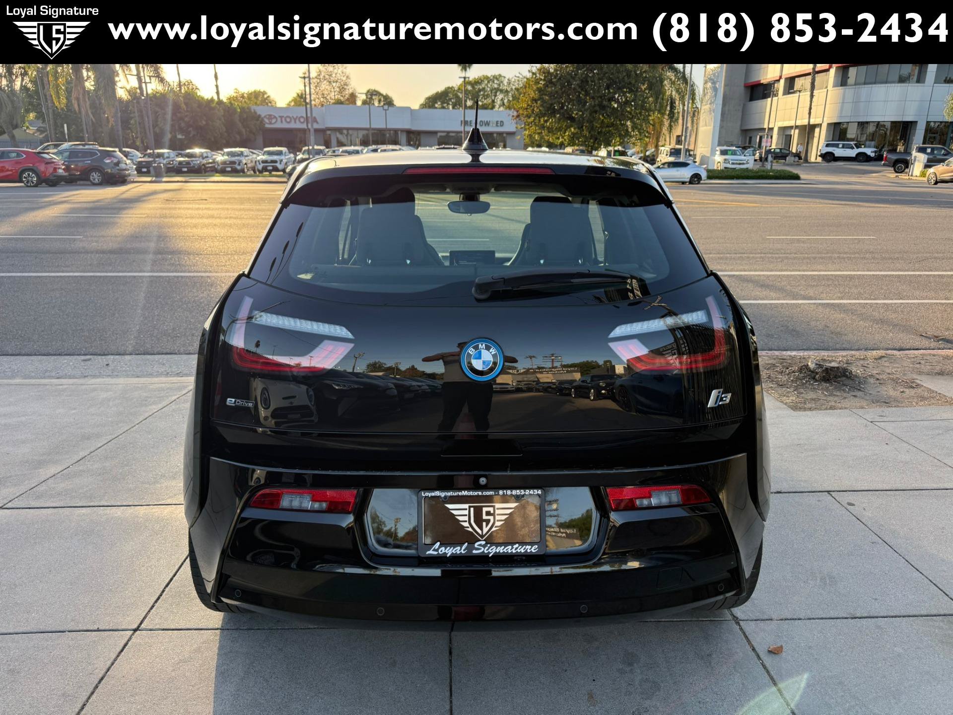 Used 2017 BMW i3 w/ Range Extender RWD image 6