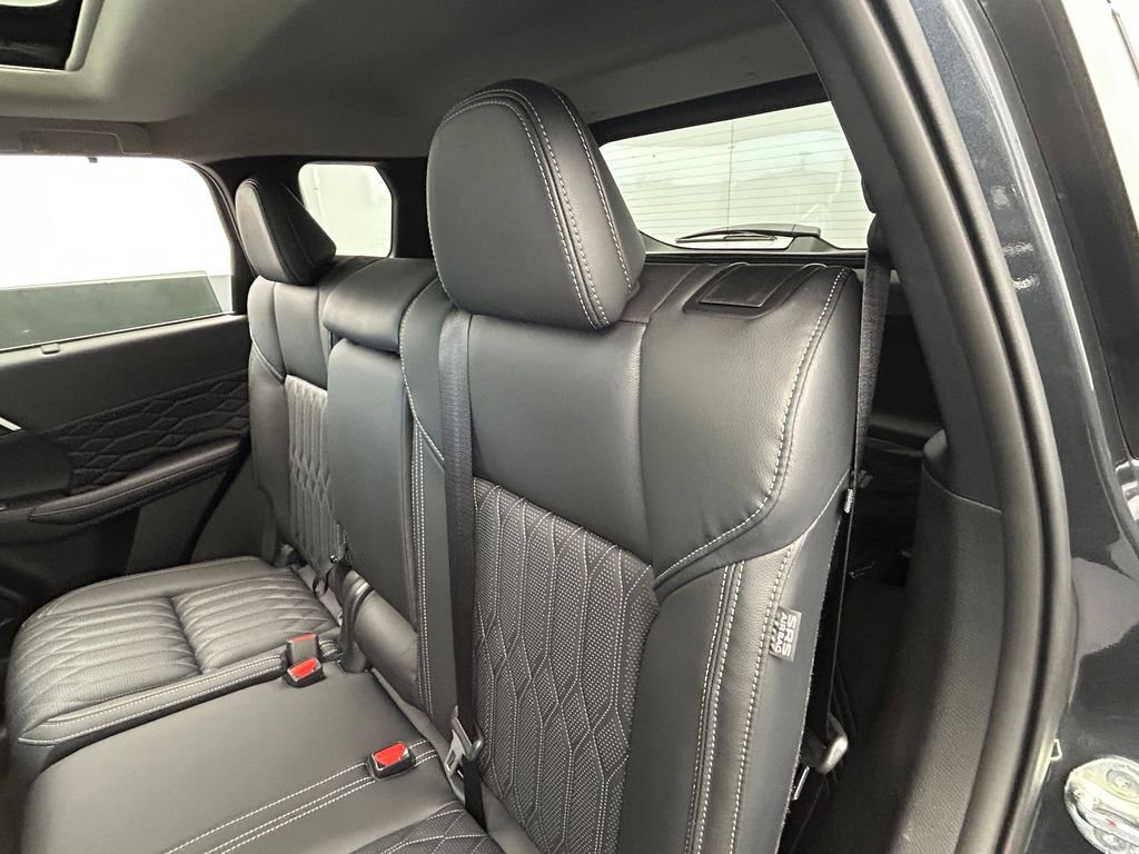 New 2026 Mitsubishi Outlander SEL FWD image 29