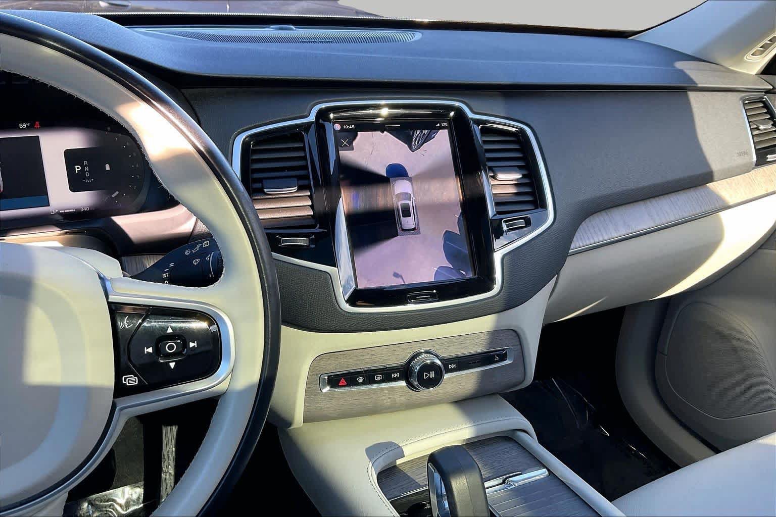 Used 2023 Volvo XC90 B6 Plus w/ Protection Package Premier AWD/4WD image 6