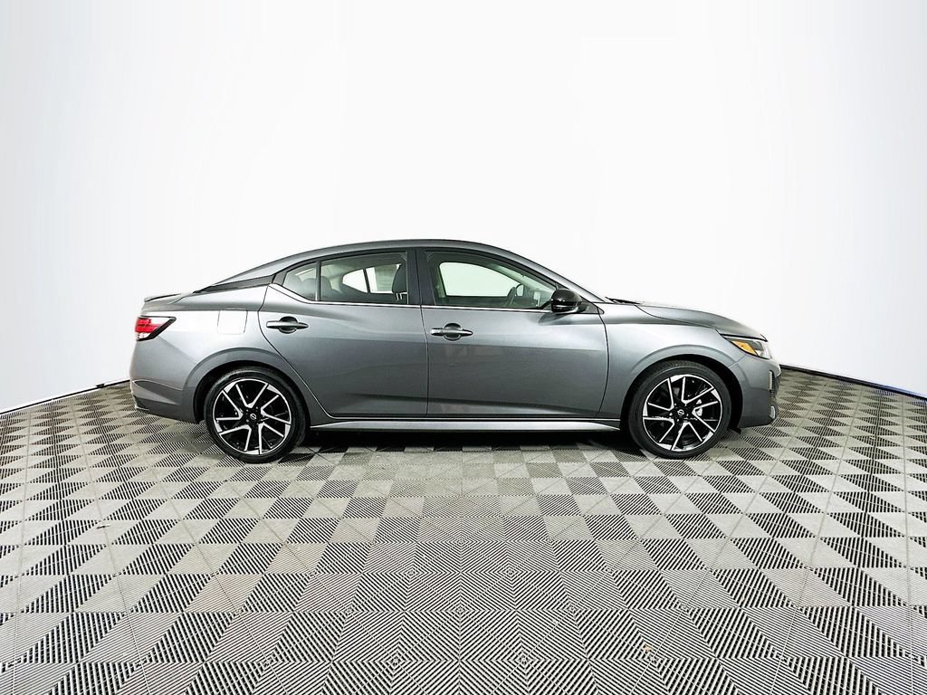 Certified 2025 Nissan Sentra SR FWD image 12