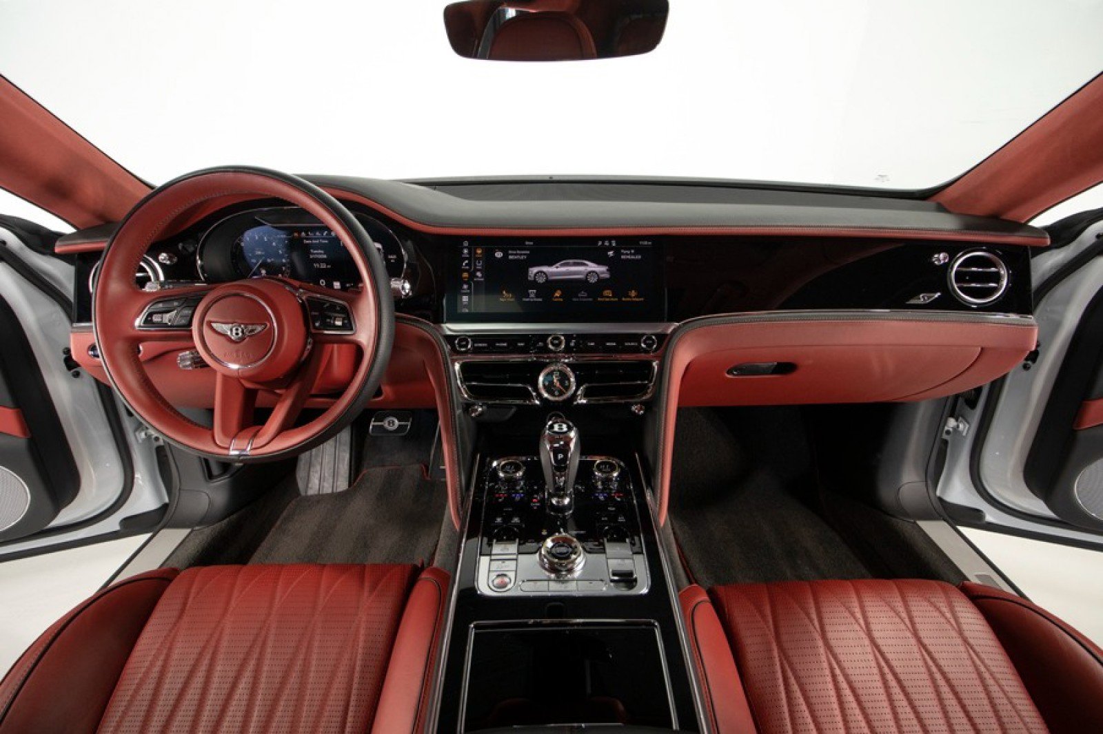 Used 2023 Bentley Flying Spur Flying Spur image 24