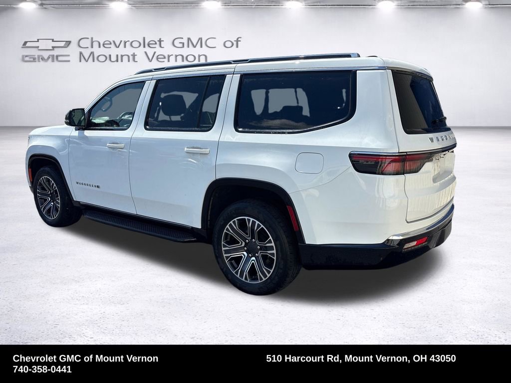 Used 2024 Jeep Wagoneer L Series II w/ Flexible Seating Group image 3