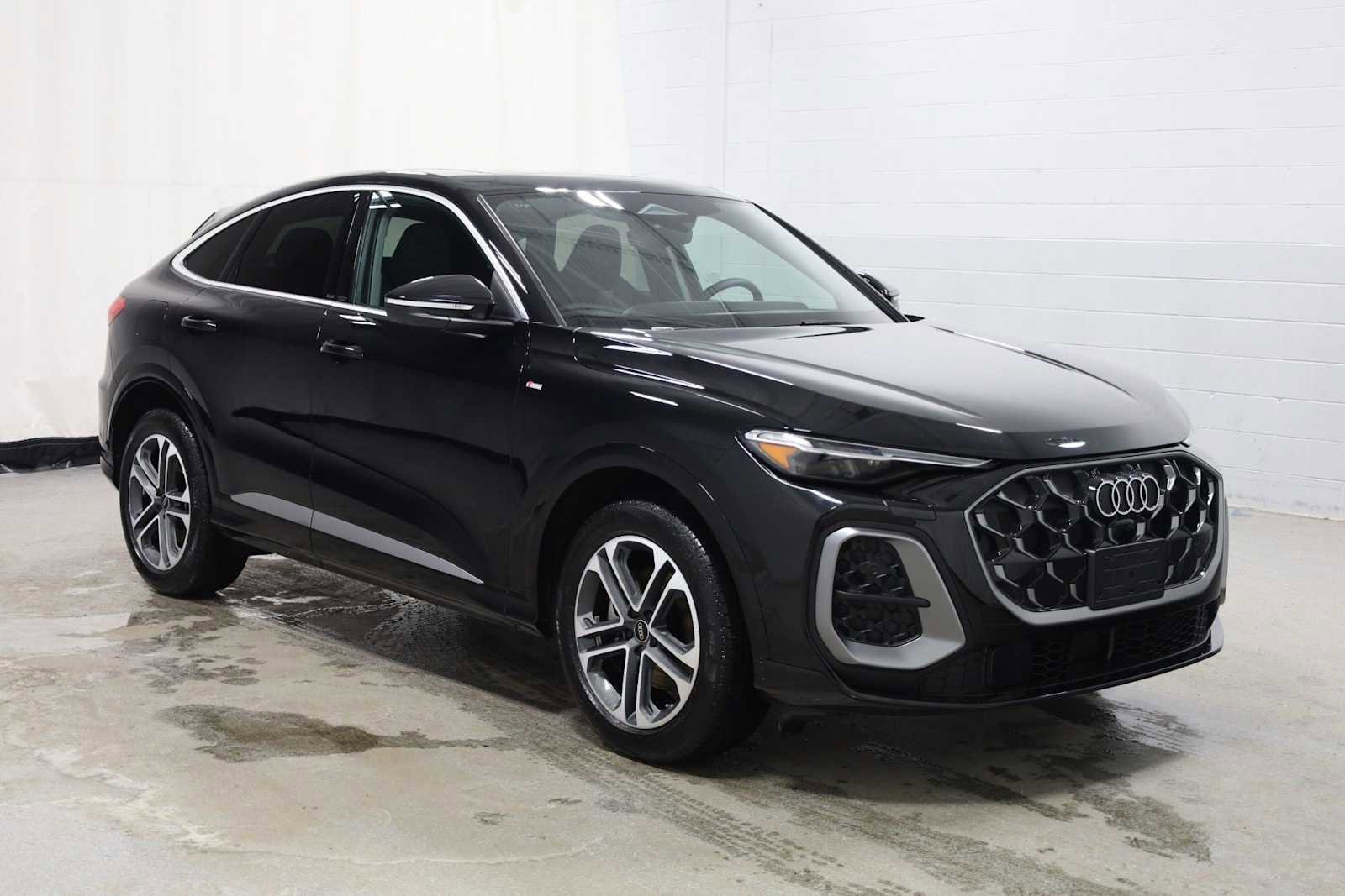 Certified 2025 Audi Q5 Prestige image 13