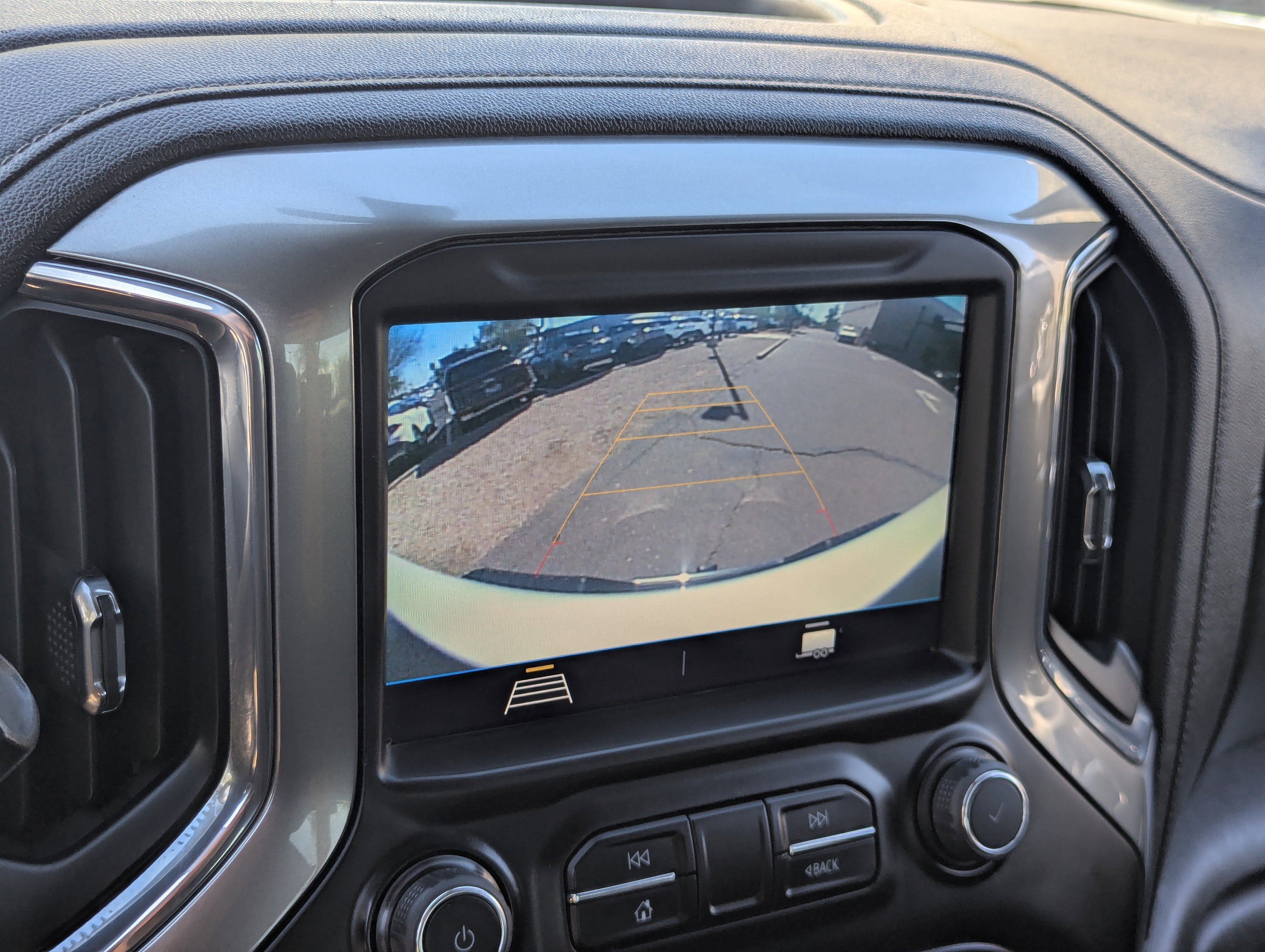 Used 2023 Chevrolet Silverado 2500 LT image 25