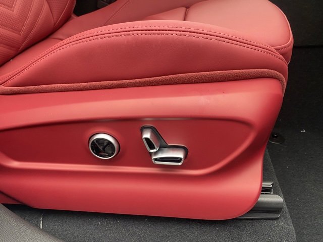 New 2025 Maserati Grecale Trofeo image 37