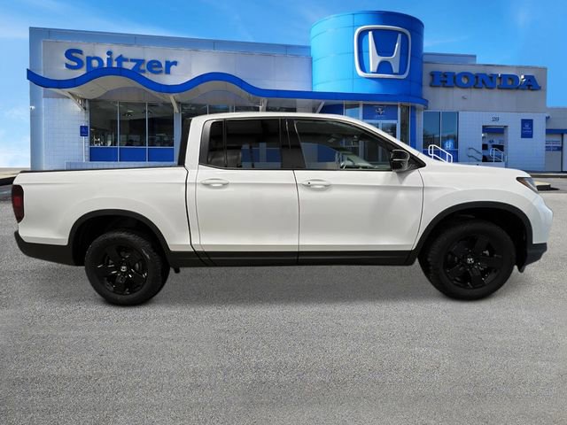 New 2026 Honda Ridgeline Black Edition video 2