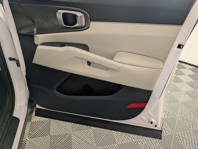 Used 2025 Kia Sorento S w/ Panoramic Sunroof Package image 34