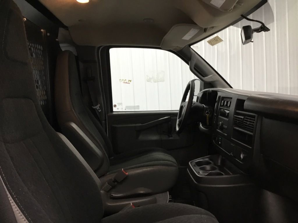 Used 2023 GMC Savana 2500 w/ Driver Convenience Package image 21