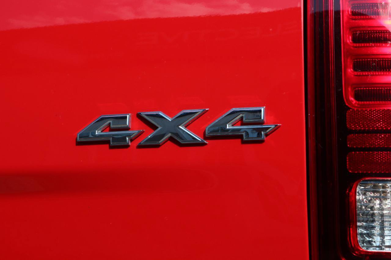 Used 2018 RAM 1500 Sport w/ Sport Premium Group AWD/4WD image 13