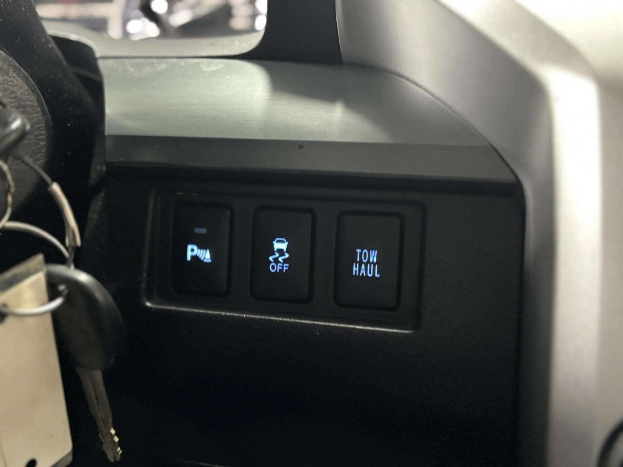 Used 2015 Toyota Tundra Platinum AWD/4WD image 34