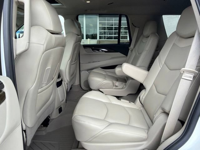 Certified 2020 Cadillac Escalade Luxury AWD/4WD image 27