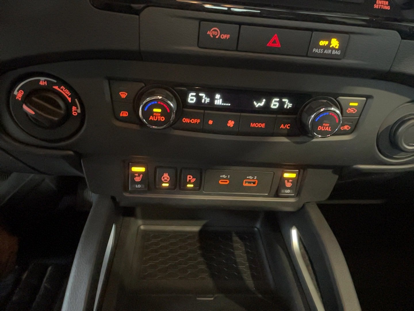 Used 2024 Nissan Frontier SV w/ SV Convenience Package AWD/4WD image 10