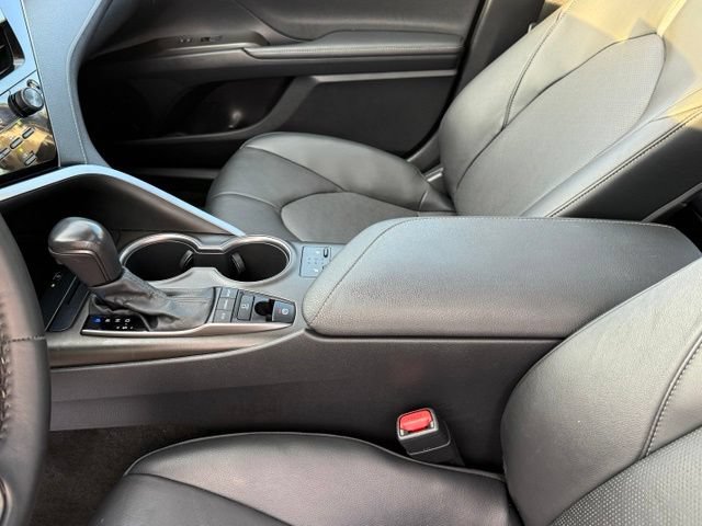 Used 2022 Toyota Camry XSE w/ Cold Weather Package AWD/4WD image 23