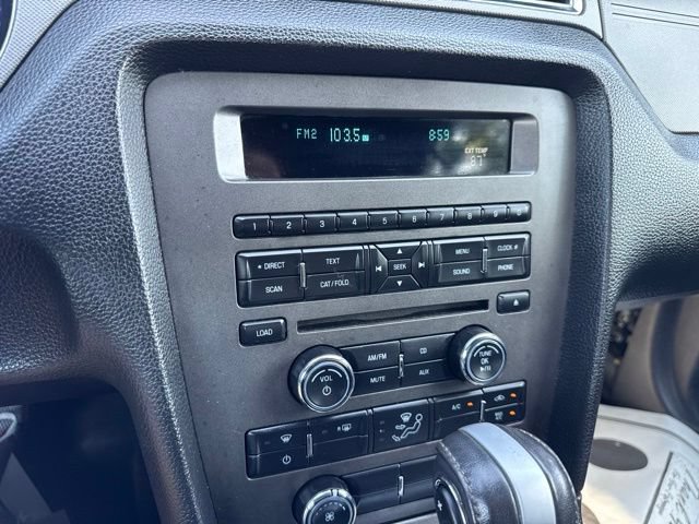 Used 2014 Ford Mustang Convertible RWD image 17