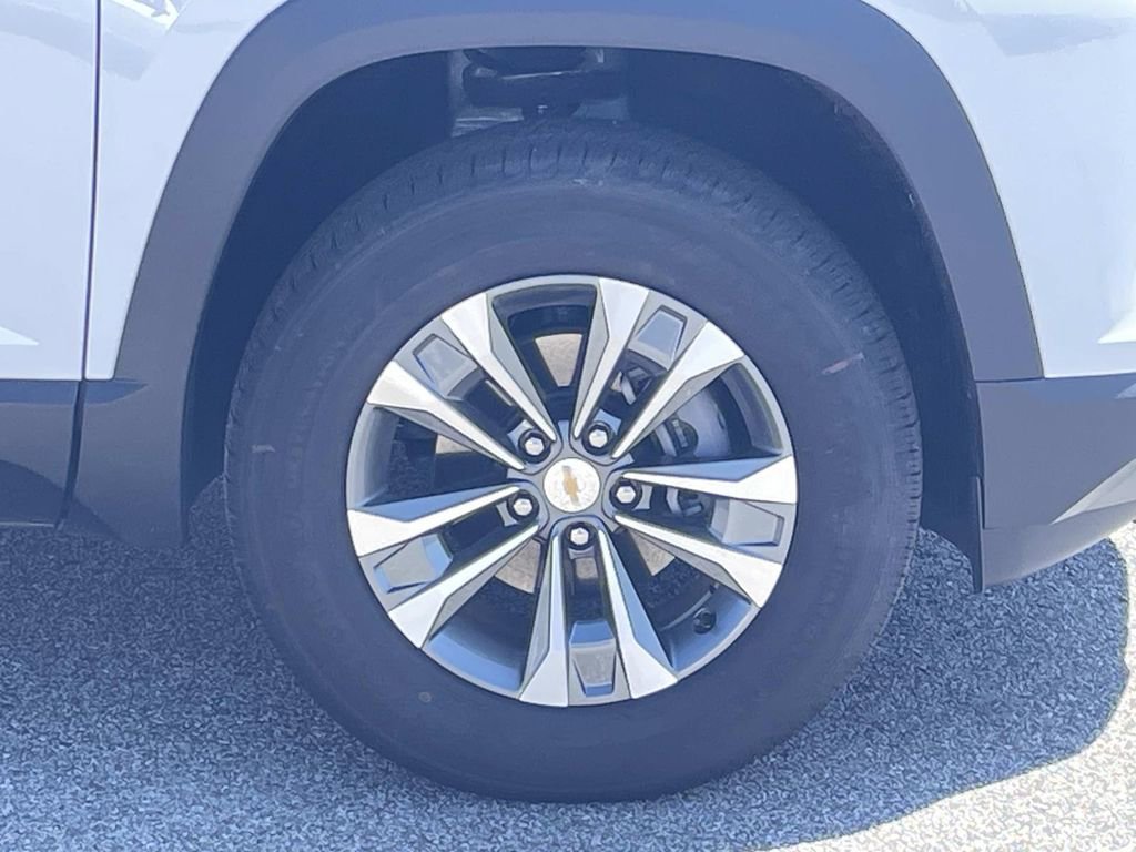 New 2026 Chevrolet Equinox LT image 10