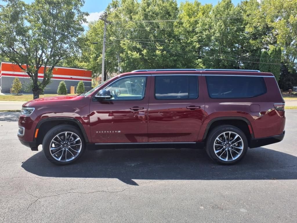 Used 2024 Jeep Wagoneer L Series III w/ Premium Group I AWD/4WD image 19