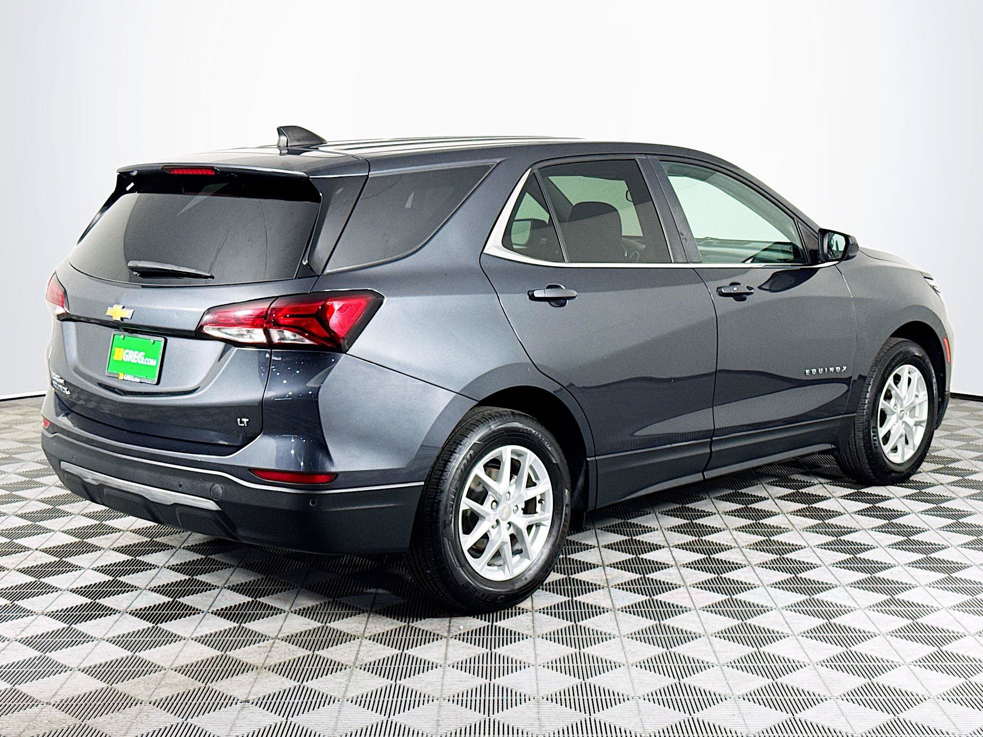 Used 2023 Chevrolet Equinox LT w/ LPO, Floor Liner Package FWD image 10