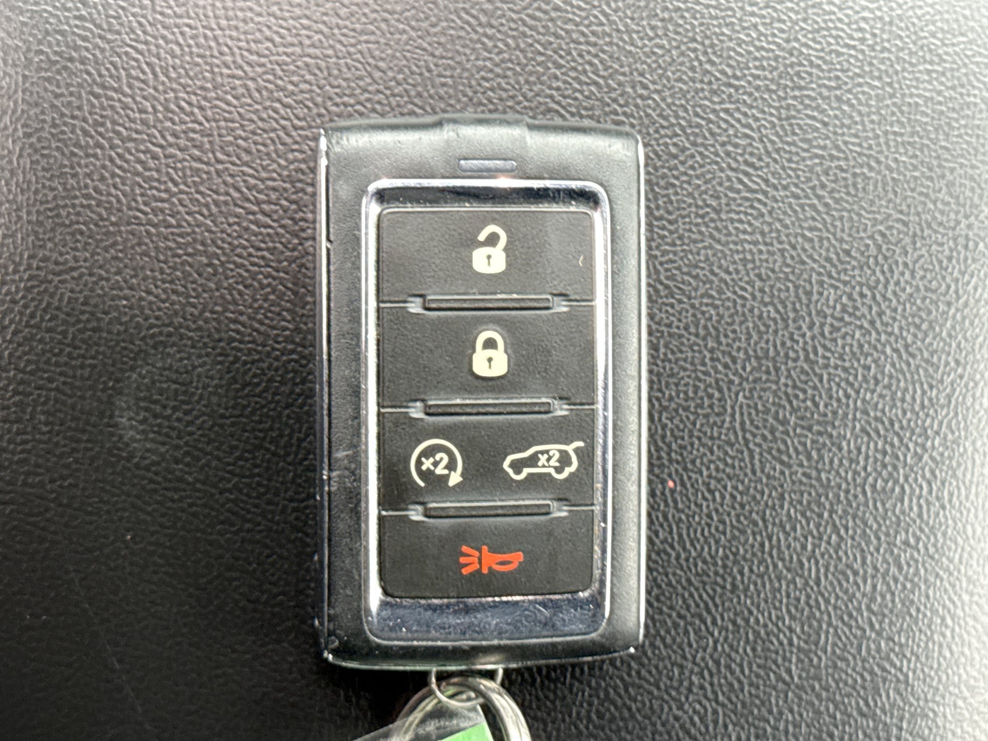 Used 2022 Jeep Grand Cherokee L Limited AWD/4WD image 25