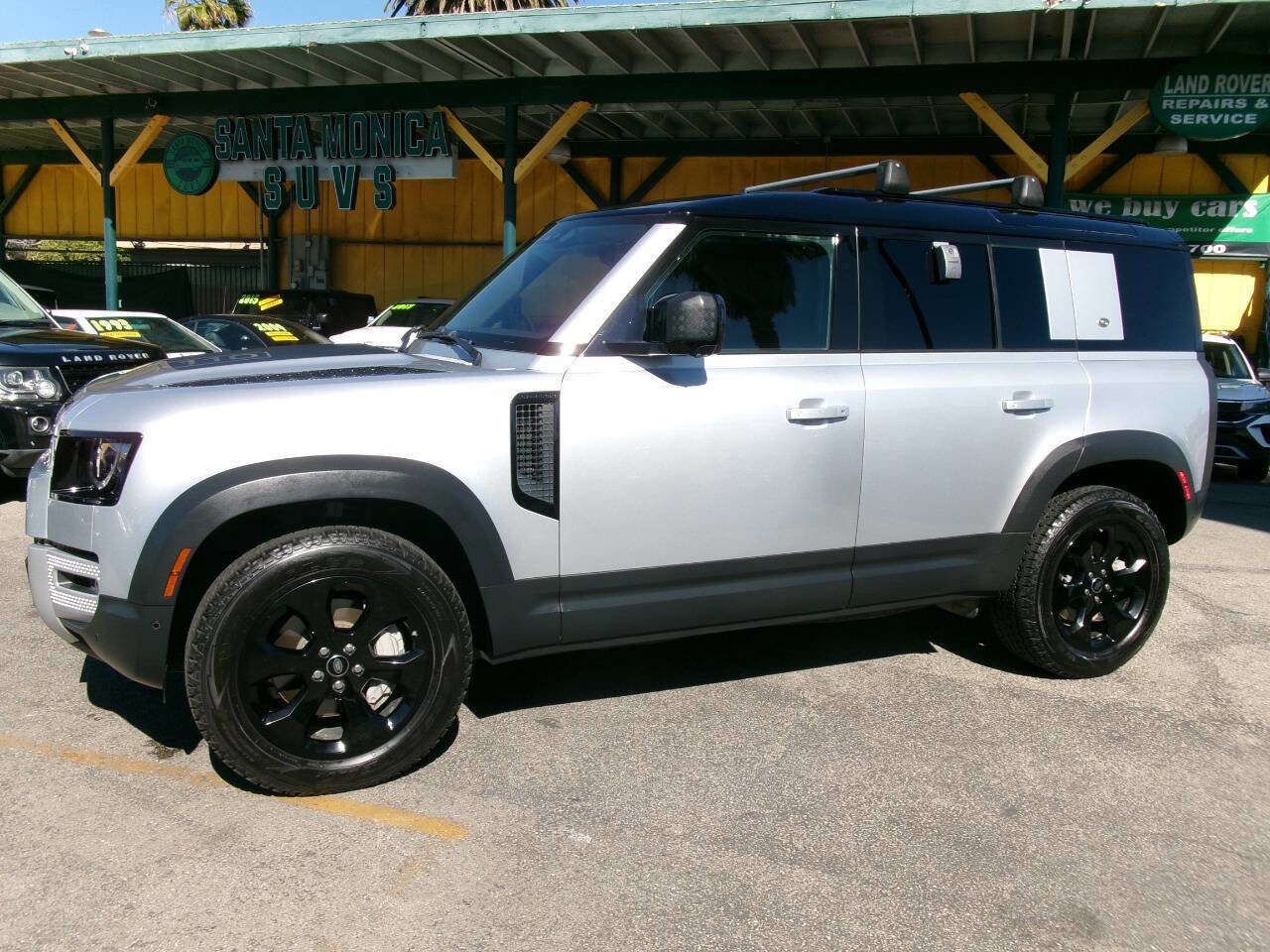 Used 2020 Land Rover Defender 110 SE image 2