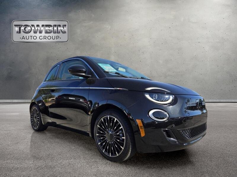 Used 2024 FIAT 500 e FWD image 2