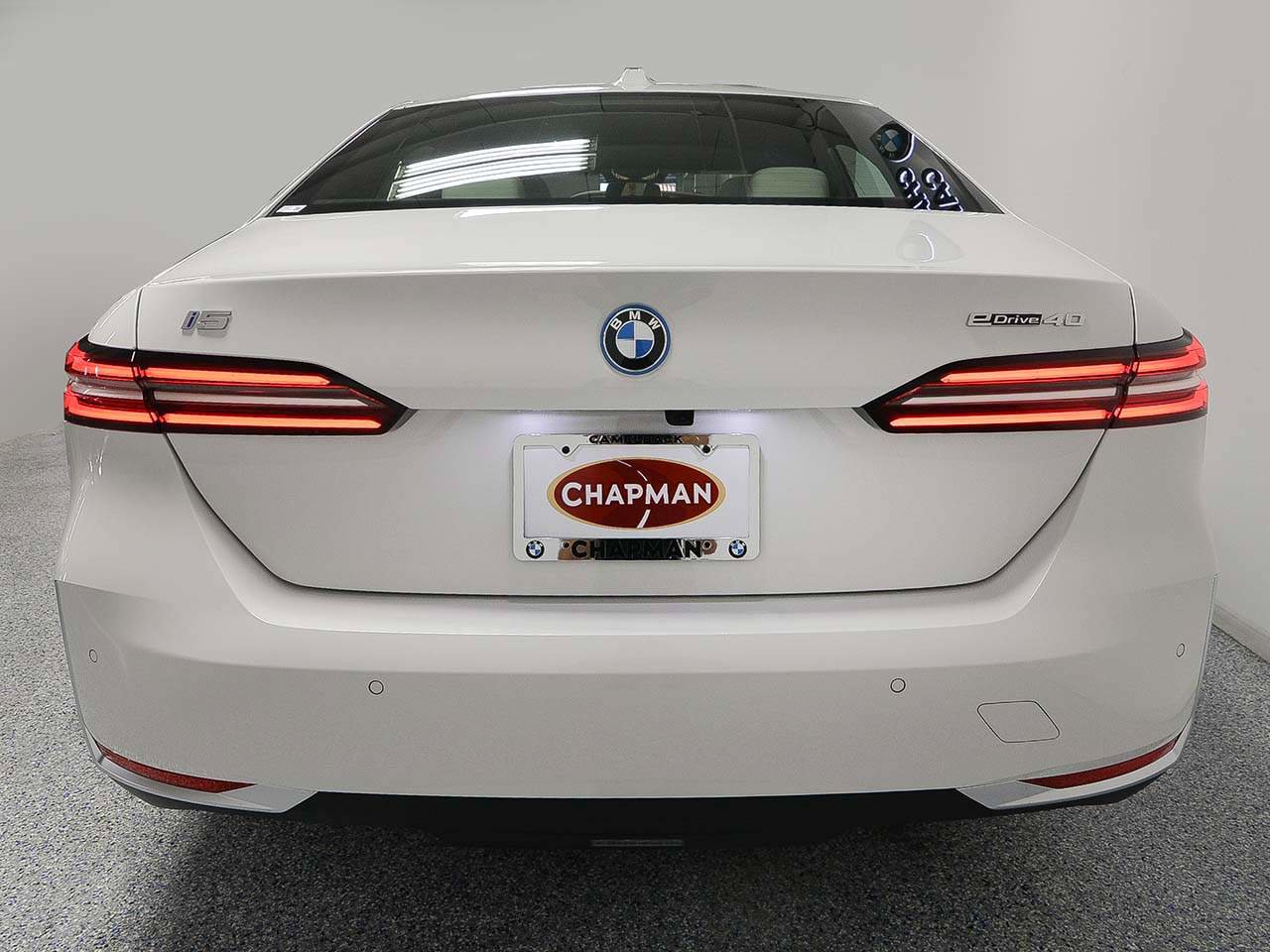 New 2026 BMW i5 eDrive40 image 4