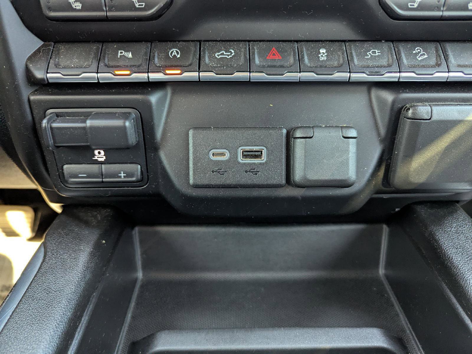 Used 2020 Chevrolet Silverado 1500 LT Trail Boss image 17