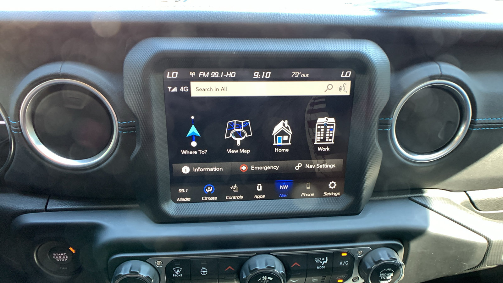 Used 2023 Jeep Wrangler Unlimited Rubicon 4xe w/ Cold Weather Group AWD/4WD image 18