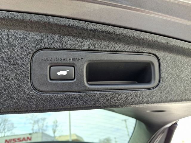 Certified 2025 Acura MDX SH-AWD image 32