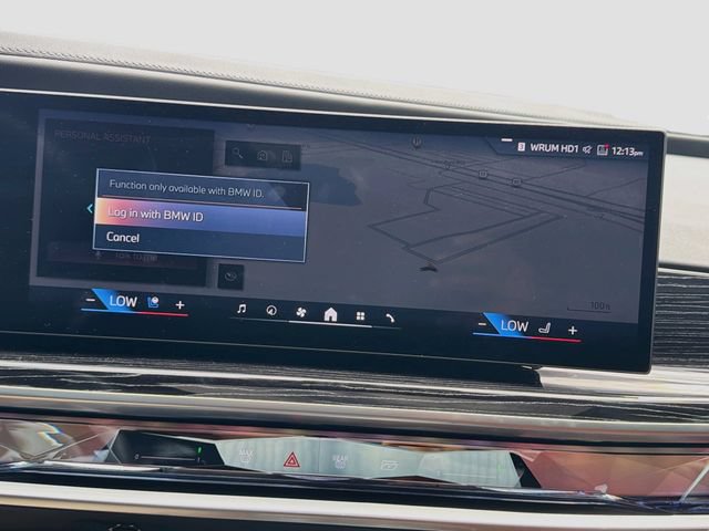 Used 2025 BMW i7 eDrive50 w/ M Sport Package RWD image 29