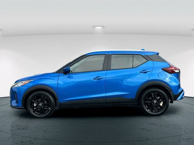 Used 2024 Nissan Kicks SV FWD image 3