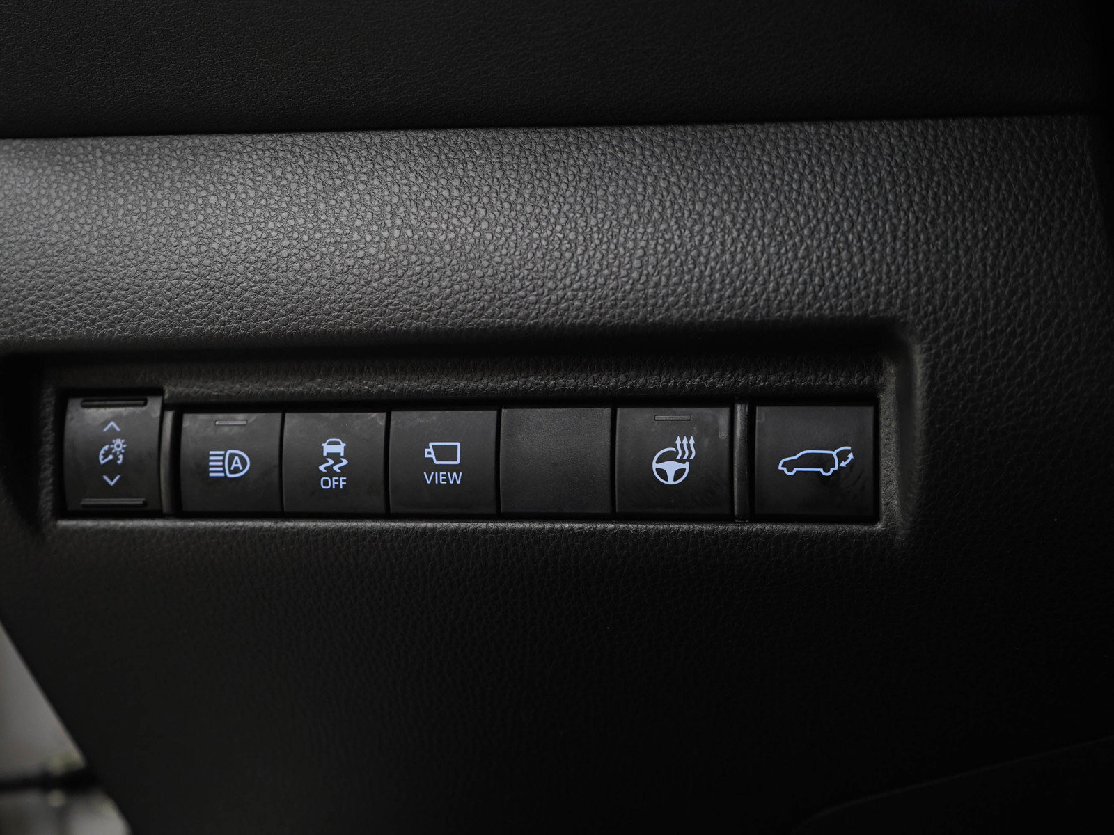 Used 2021 Toyota Venza Limited AWD/4WD image 27