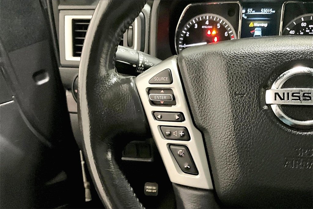 Used 2018 Nissan Titan PRO-4X image 11