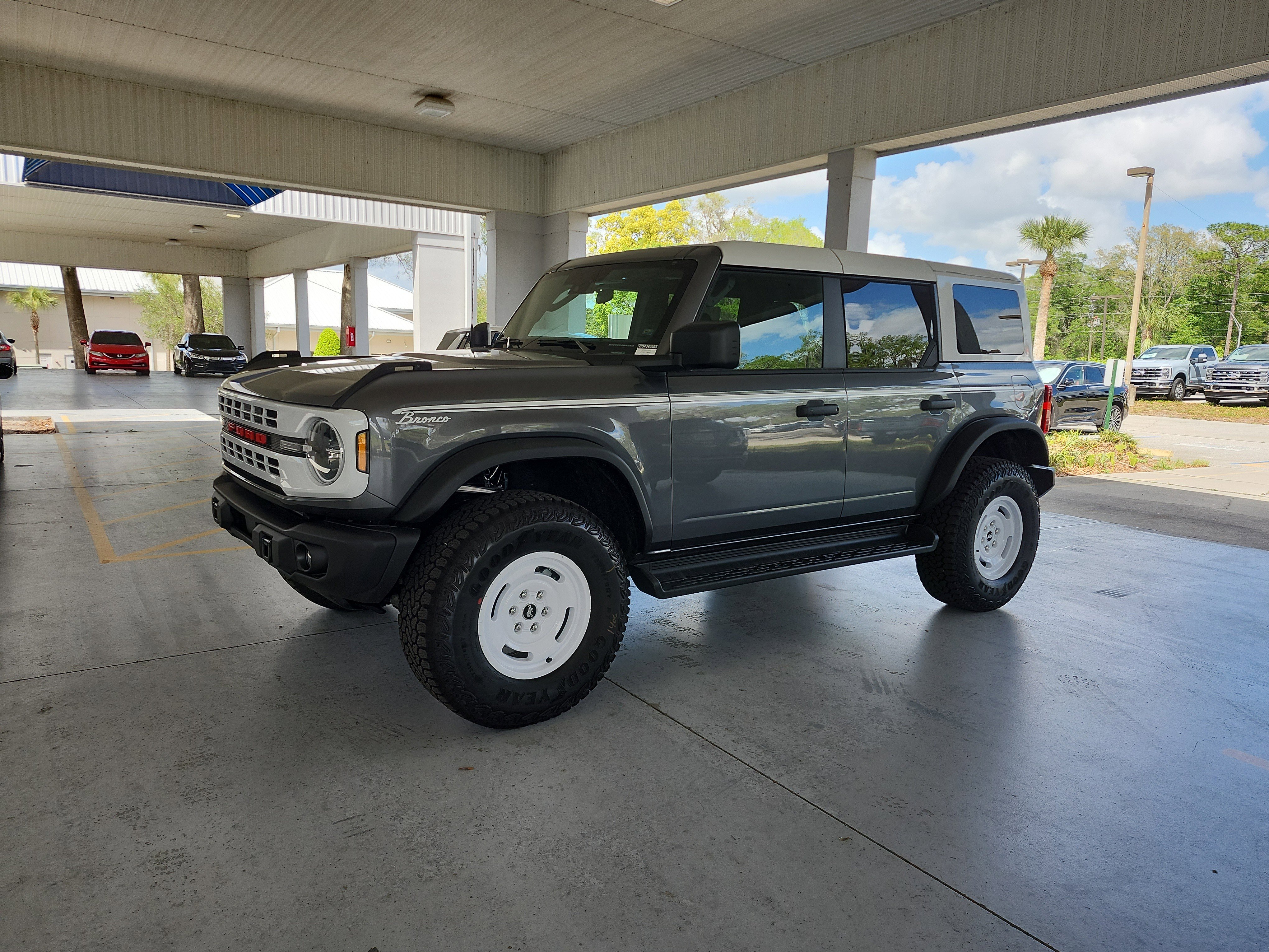 New 2026 Ford Bronco Heritage Edition image 1